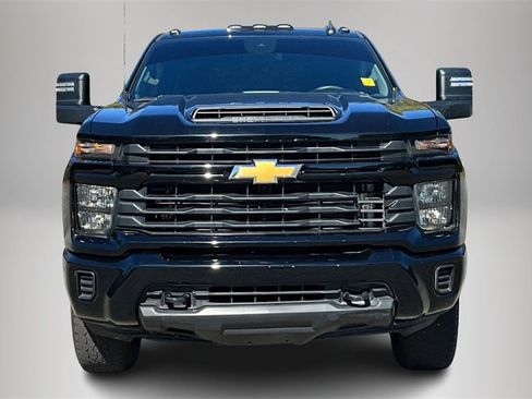 Certified 2024 Chevrolet Silverado 2500 Custom w/ Custom Value Package image 4