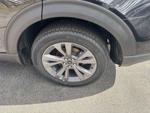 New 2026 Ford Explorer Active w/ Active Comfort Package image 35