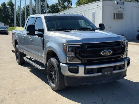 Used 2022 Ford F250 Lariat w/ Black Appearance Package AWD/4WD image 4