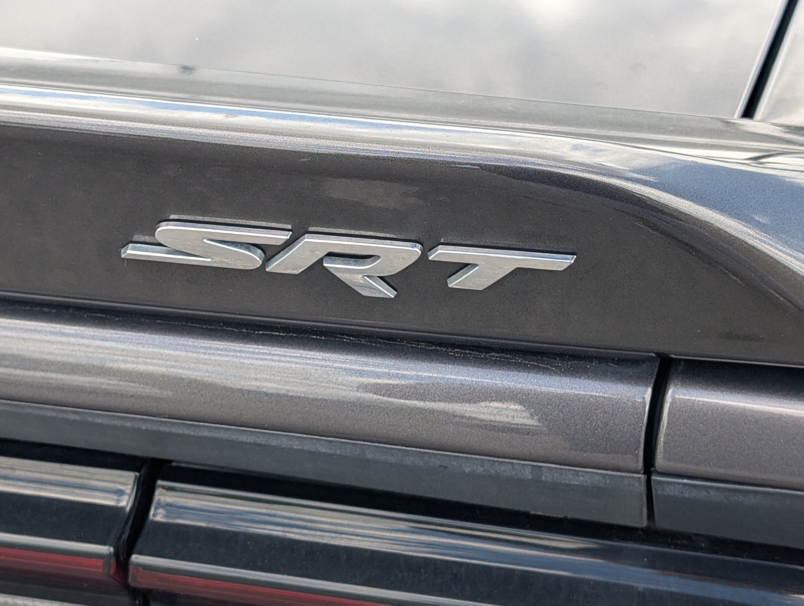 Used 2016 Dodge Challenger SRT w/ Technology Group RWD image 5
