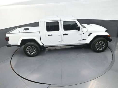 New 2026 Jeep Gladiator Sport image 19