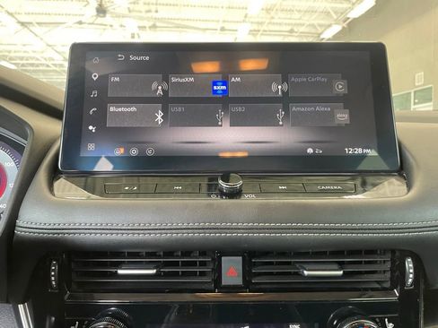 Certified 2024 Nissan Rogue SL AWD/4WD image 16