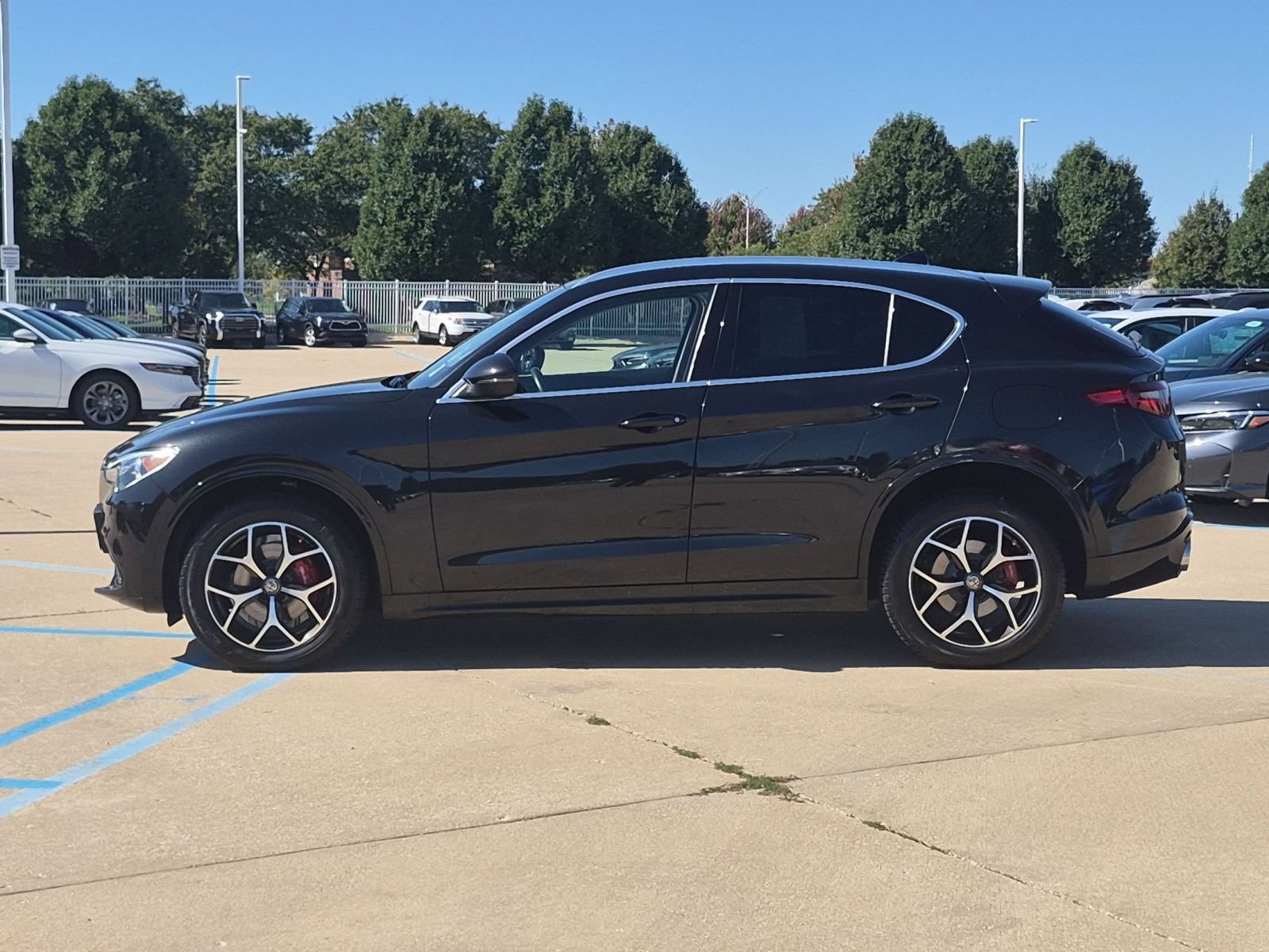 Used 2021 Alfa Romeo Stelvio Ti w/ Active Assist 2 Package TI AWD/4WD image 9