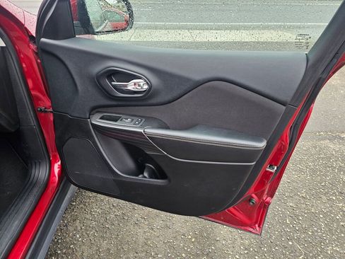 Used 2014 Jeep Cherokee Latitude image 10