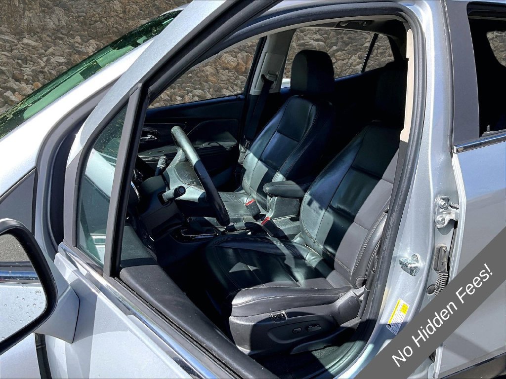 Used 2018 Buick Encore Essence FWD image 21
