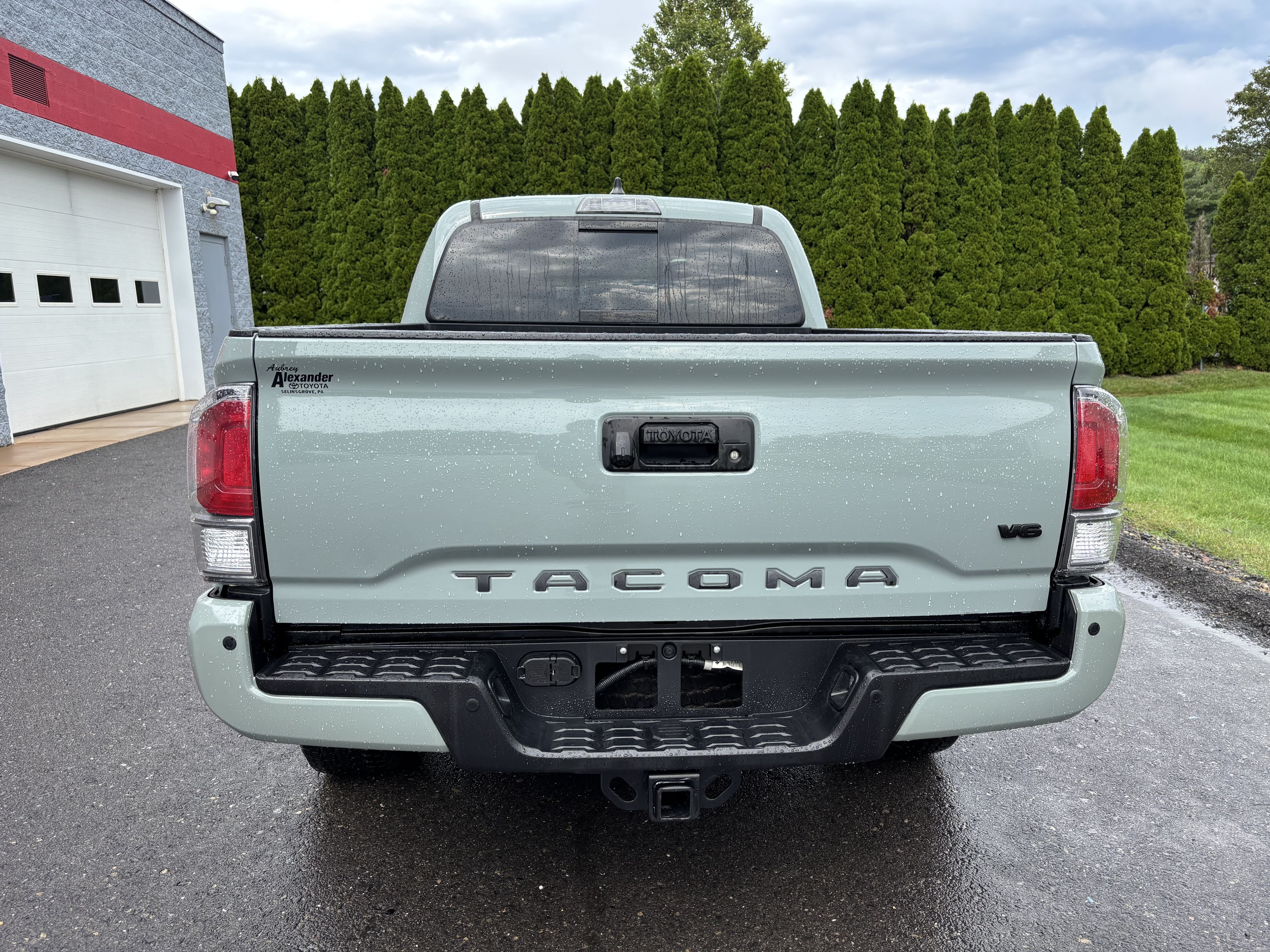 Certified 2023 Toyota Tacoma TRD Off-Road w/ Technology Package AWD/4WD image 4