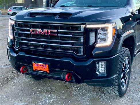 Used 2022 GMC Sierra 3500 AT4 w/ AT4 Premium Plus Package image 9