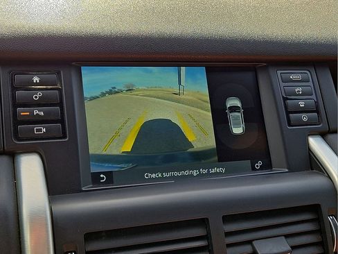 Used 2017 Land Rover Discovery Sport HSE Luxury image 28