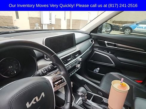 Used 2022 Kia Telluride LX image 6