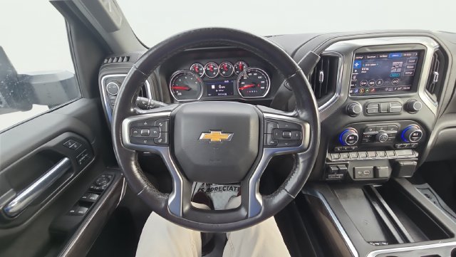 Used 2022 Chevrolet Silverado 2500 LTZ w/ LTZ Plus Package AWD/4WD image 11