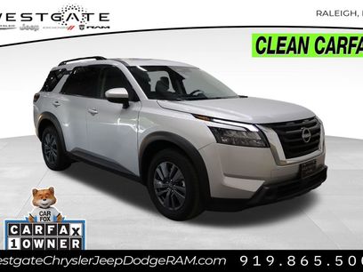 Used 2024 Nissan Pathfinder SV