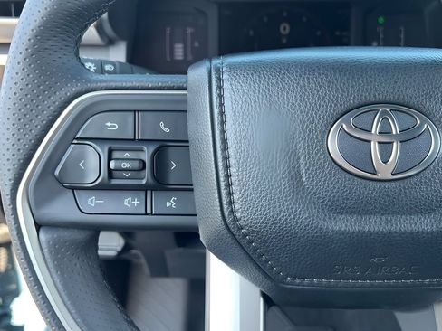 Certified 2026 Toyota 4Runner SR5 AWD/4WD image 19