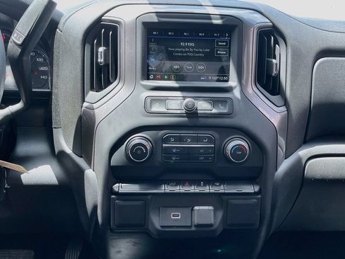 Used 2019 Chevrolet Silverado 1500 Custom w/ Custom Value Package RWD image 14