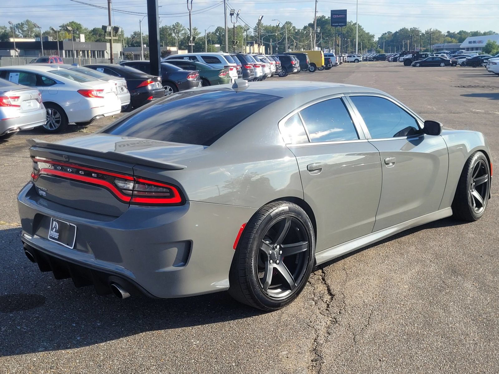 Used 2018 Dodge Charger SRT Hellcat RWD image 13