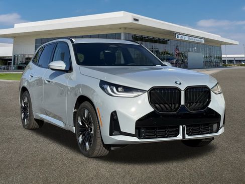 New 2026 BMW X3 xDrive30 w/ M Sport Package image 2
