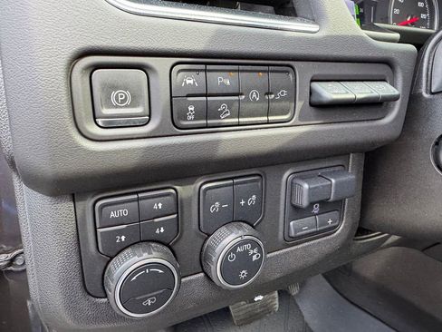 Used 2021 Chevrolet Tahoe High Country image 17