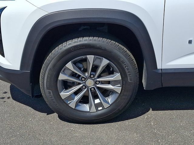 Used 2025 Chevrolet Equinox LT AWD/4WD image 30