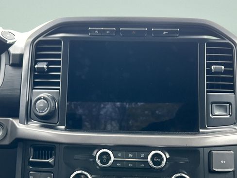 Used 2024 Ford F150 XLT image 24