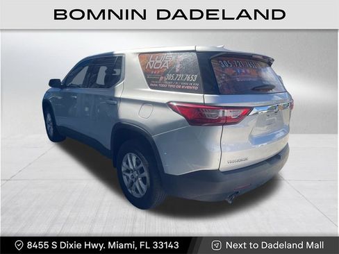 Used 2021 Chevrolet Traverse LS image 11