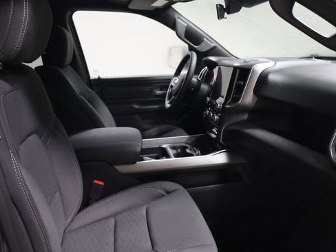 New 2026 RAM 1500 Express AWD/4WD image 16