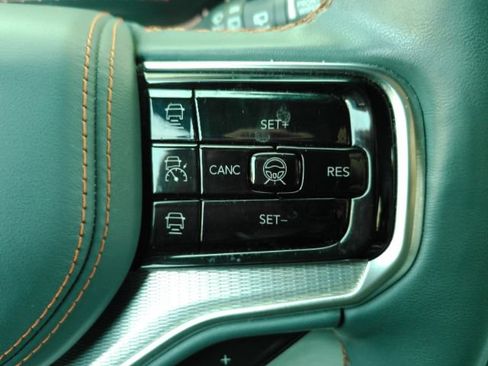 Used 2022 Jeep Grand Wagoneer Series III w/ Rear Seat Video Group 1 AWD/4WD image 48