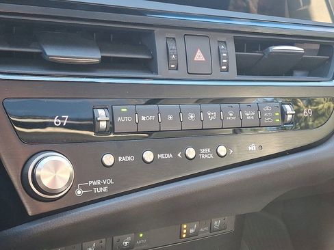 Used 2023 Lexus ES 350 350 image 17