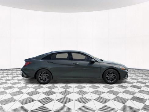 New 2026 Hyundai Elantra Blue image 10