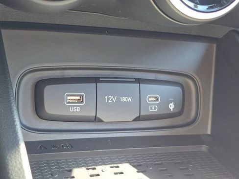 New 2026 Hyundai Venue SEL FWD image 27