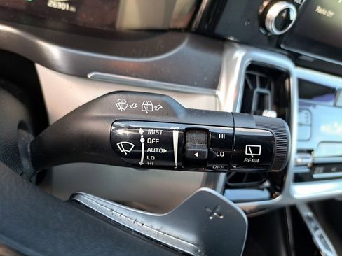 Used 2023 Kia Sorento SX Prestige image 19
