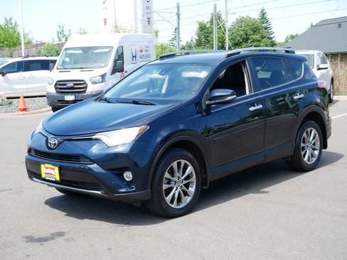Used 2017 Toyota RAV4 Limited AWD/4WD image 3