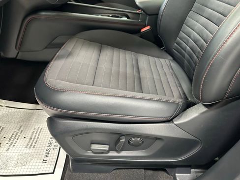 Used 2025 Ford Explorer ST-Line image 13