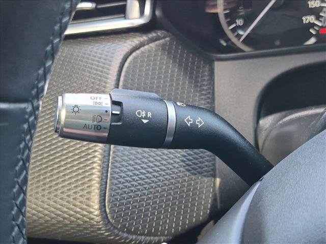 Used 2021 Land Rover Range Rover Velar S AWD/4WD image 6