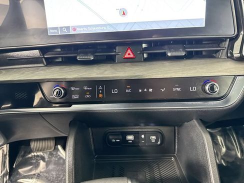 Used 2024 Kia Sportage X-Line w/ X-Line Premium Package AWD/4WD image 10
