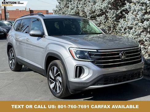Used 2025 Volkswagen Atlas SE AWD/4WD image 13