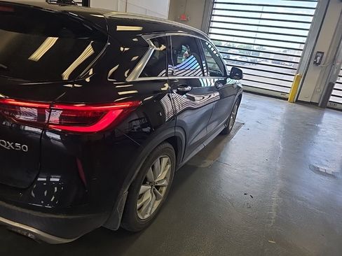 Used 2019 INFINITI QX50 Luxe w/ Cargo Package AWD/4WD image 3
