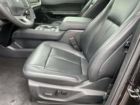 Used 2024 Ford Expedition Max XLT AWD/4WD image 19