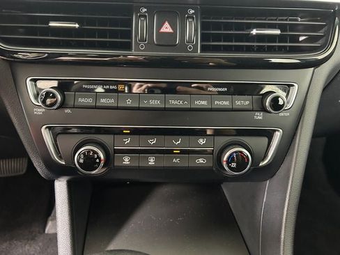 Used 2020 Kia Optima LX FWD image 20