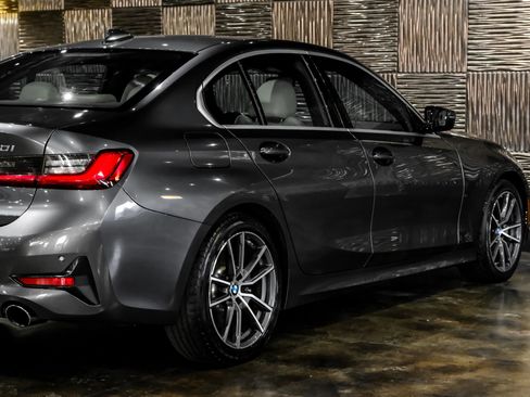 Used 2020 BMW 330i Sedan w/ Convenience Package image 14