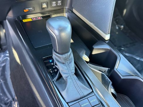 Used 2025 Toyota Camry SE w/ Multimedia Upgrade Package FWD image 31