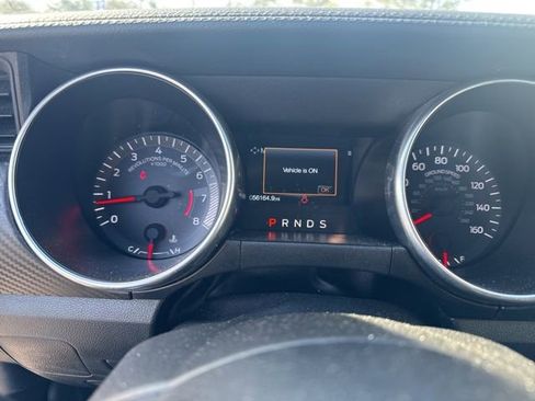 Used 2019 Ford Mustang EcoBoost image 7