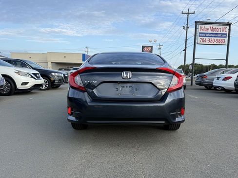 Used 2016 Honda Civic EX image 4