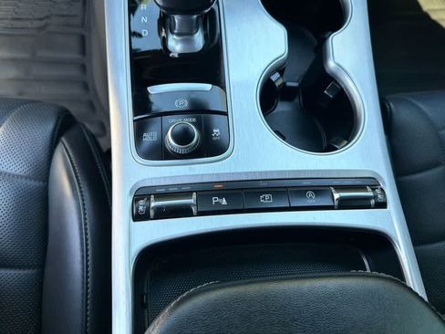 Used 2022 Kia Stinger GT2 image 31