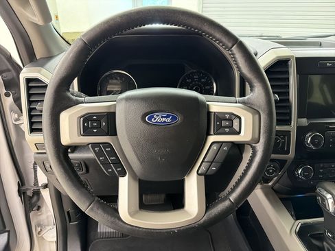 Used 2019 Ford F150 Lariat RWD image 17