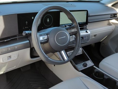 Used 2024 Hyundai Kona Limited image 9