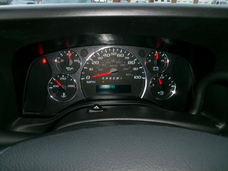 Used 2025 GMC Savana 2500 w/ Driver Convenience Package RWD image 11