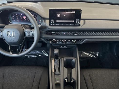 Certified 2023 Honda Accord EX image 27