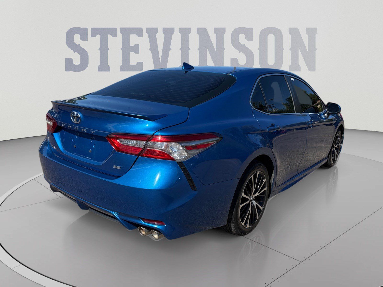 Used 2019 Toyota Camry SE FWD image 5