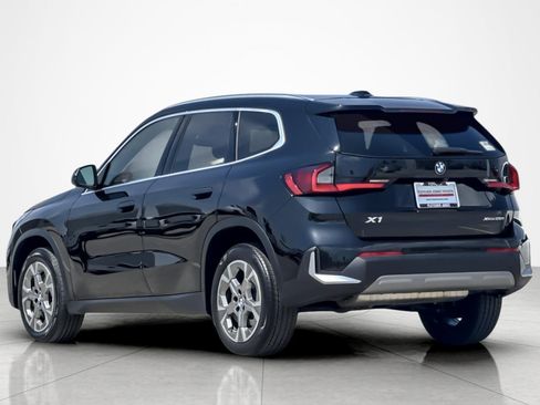 Used 2023 BMW X1 xDrive28i w/ Convenience Package AWD/4WD image 3