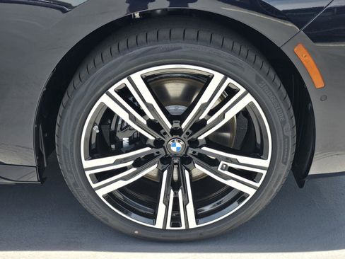 New 2026 BMW 740i RWD image 3