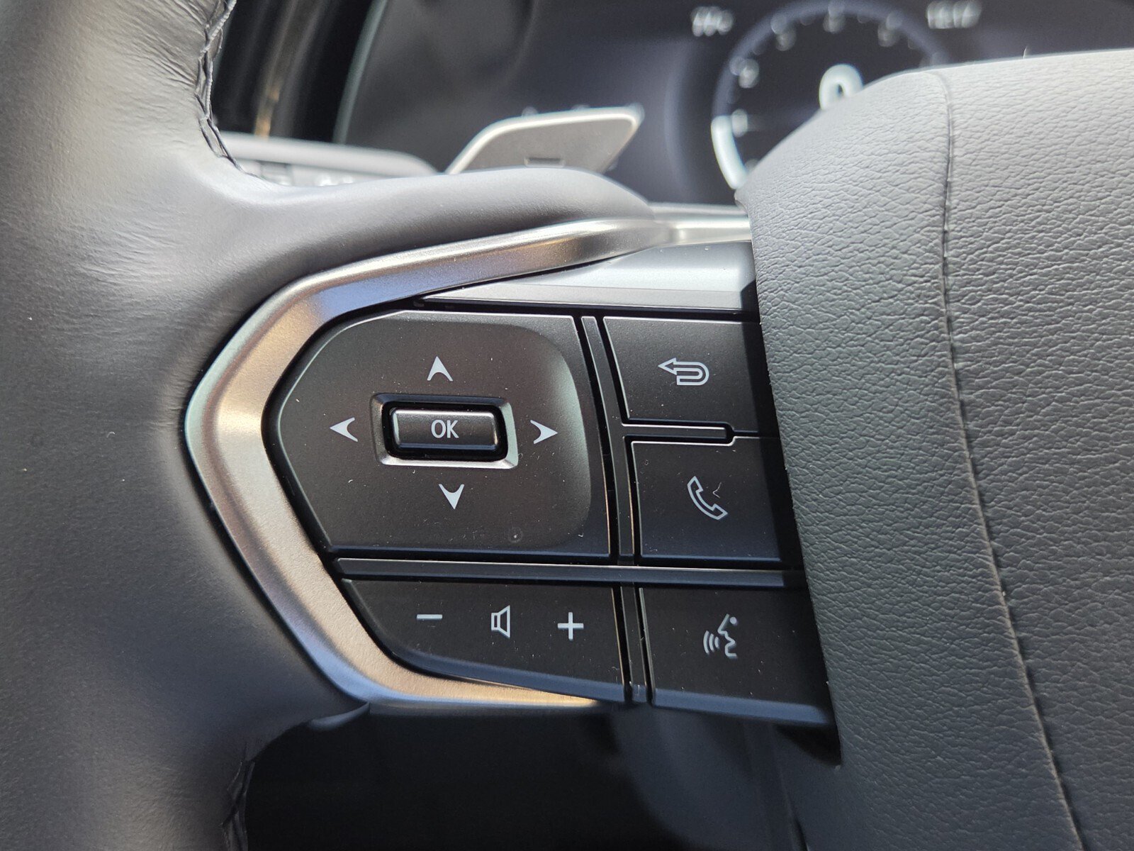 Certified 2026 Lexus TX 350 FWD w/ Convenience Package image 28